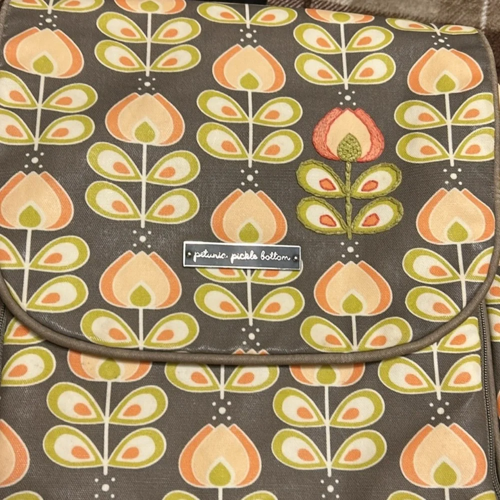 Petunia Pickle Bottom Floral Pattern Baby Bag / Diaper Bag Backpack